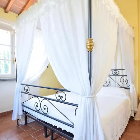 Lovely In Santo Stefano With Wifi Holiday home *