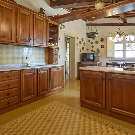 Holiday home Lovely In Santo Stefano With Wifi *